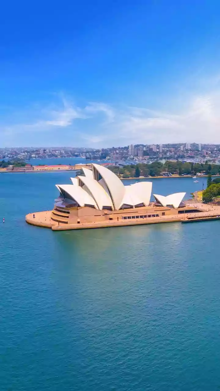 Australia requires most subclass 500 holders to reapply from overseas