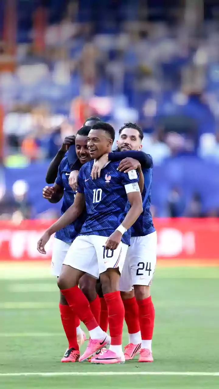 FIFA World Cup: Record-breaking Kylian Mbappe helps France beat Senegal