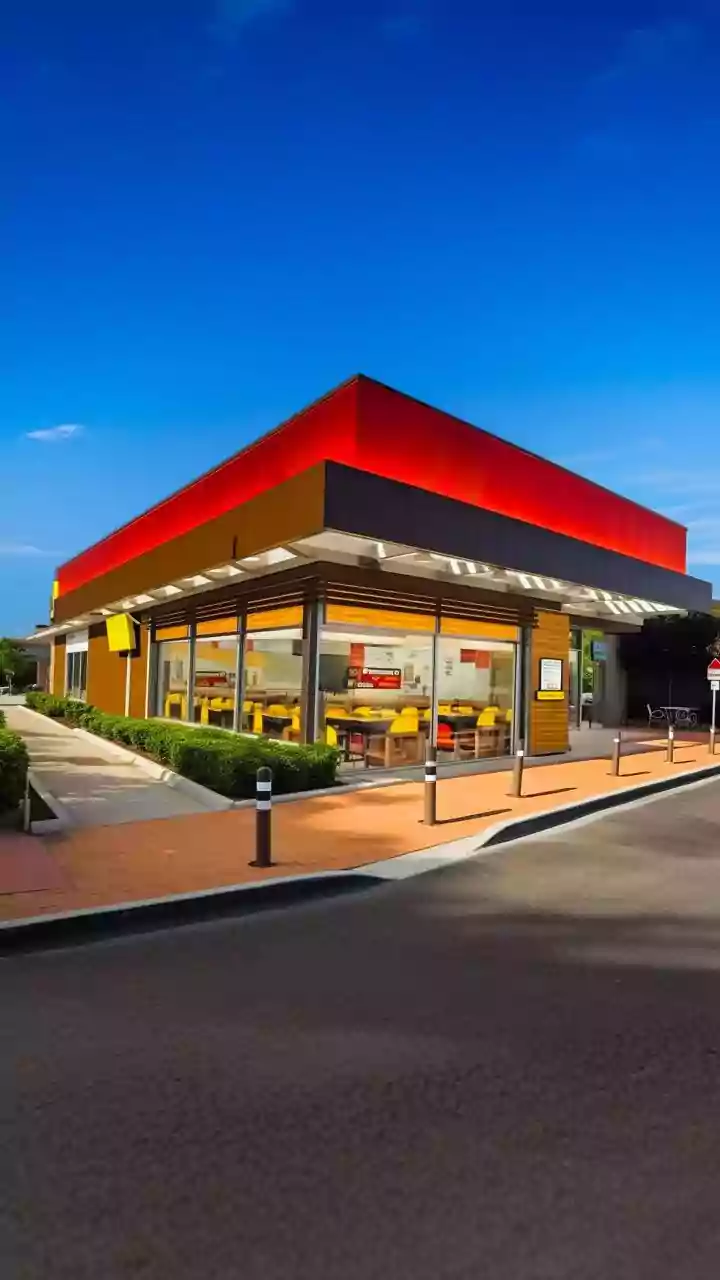 Como era o primeiro McDonald's quando foi inaugurado?