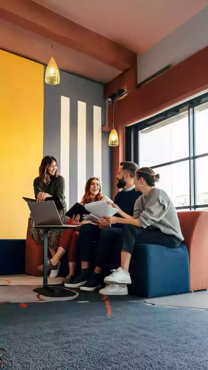 Manage University Group Projects Effortlessly Via Virtual Cloud Study Lounges
