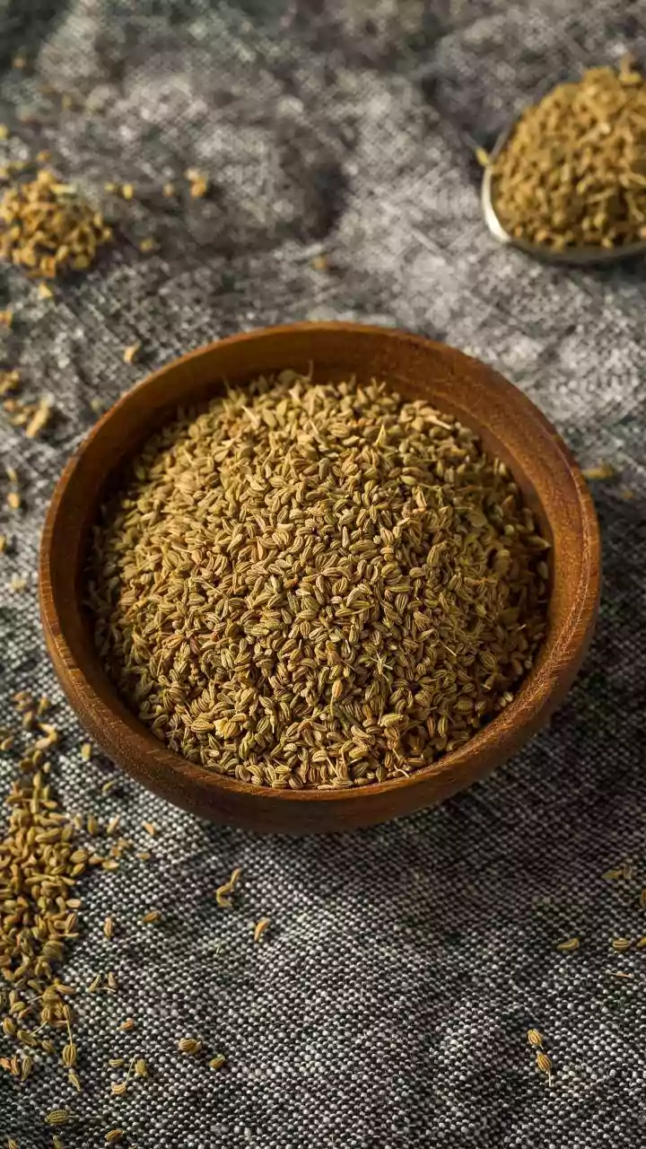 Drink Carom Seed Brew To Comfortably Tackle Severe Bloating