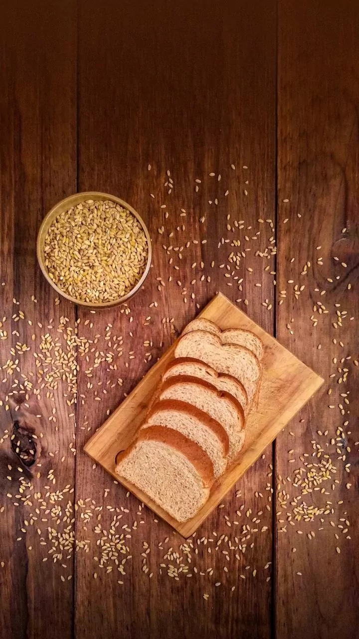 Vegetarian muscle repair benefits from combining whole grains and legumes for complete protein