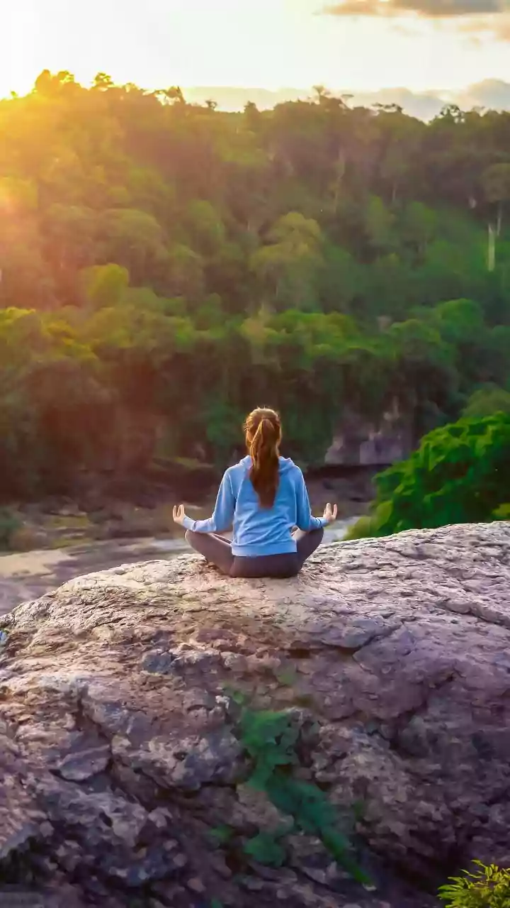 Tune In to Your Inner Voice: 7 Morning Affirmations for Self-Trust and Clarity