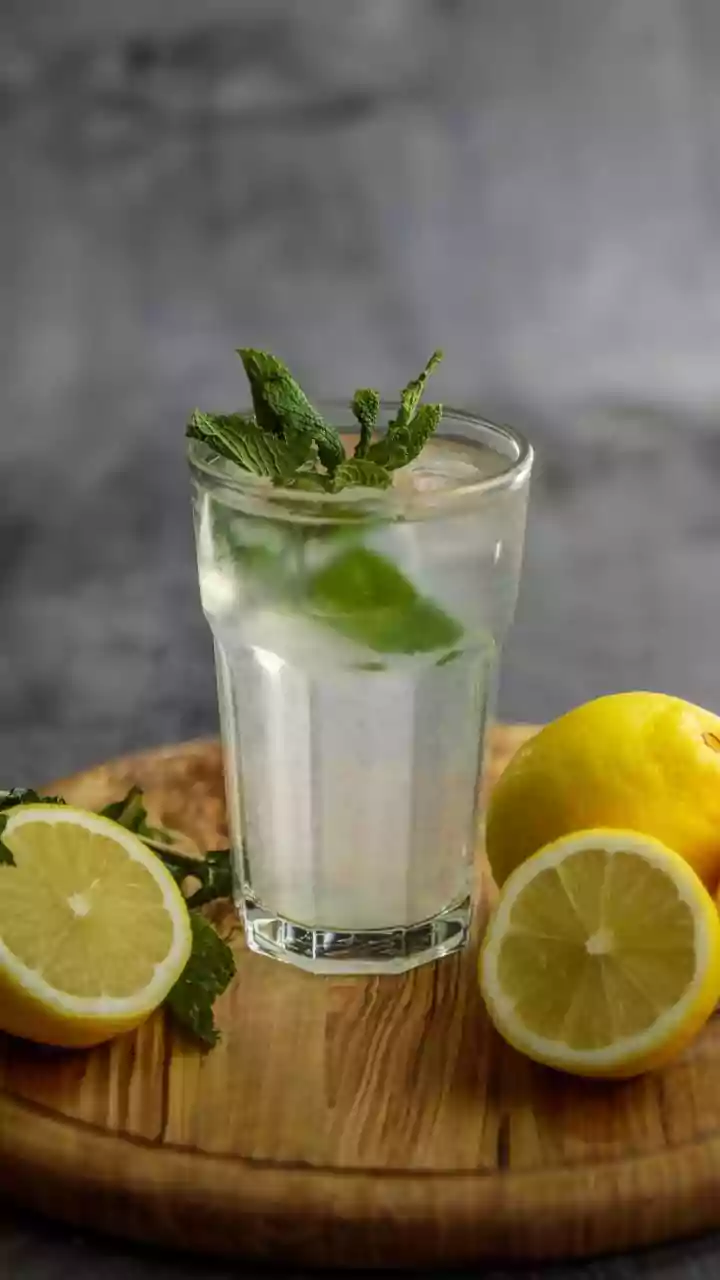 Simple Hacks To Make Homemade Mint Jeera Coolers For Instant Clean Energy Hydration