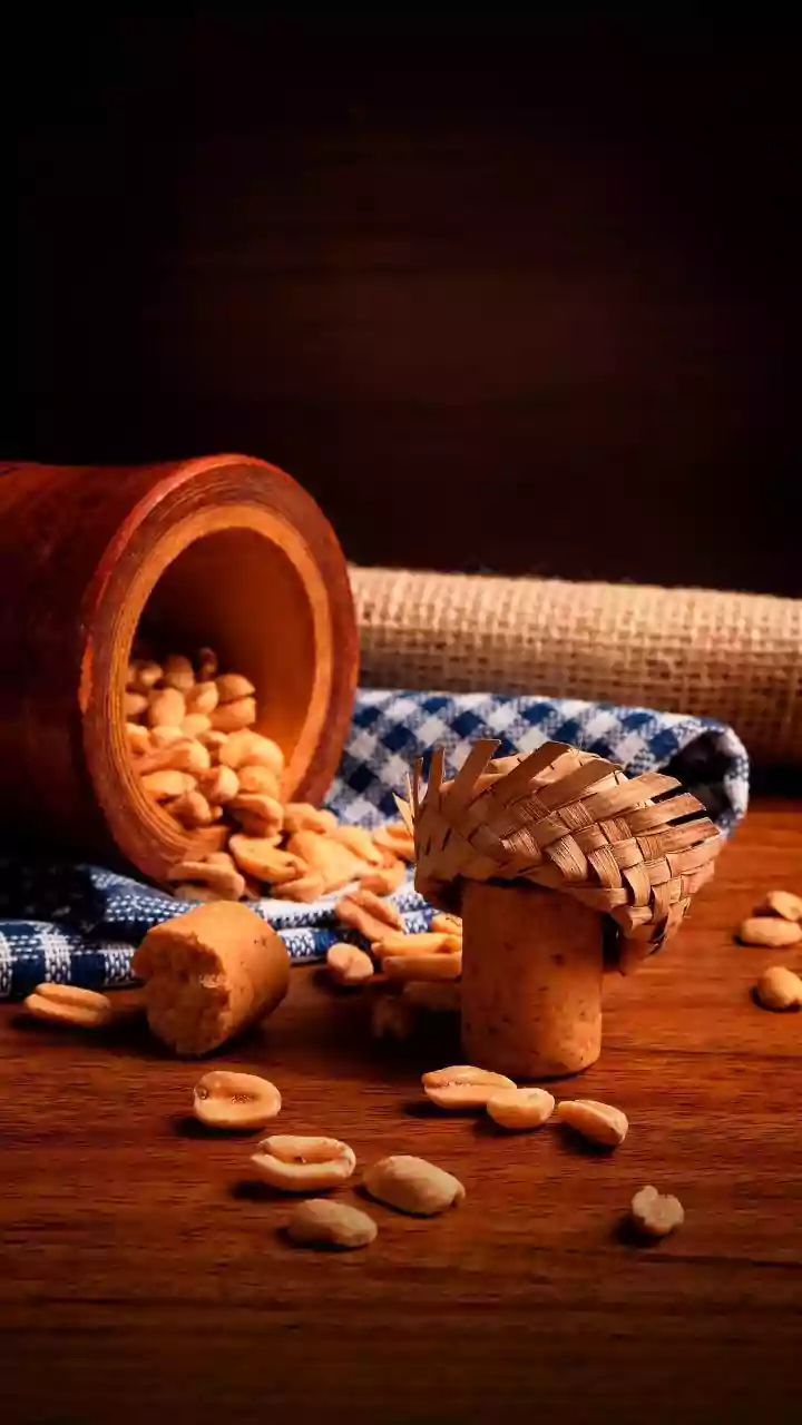 Peanuts in Coke: The Viral 1900s Snack That's Surprisingly Delicious!