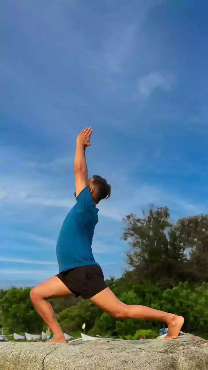 Tree Pose Variations In Yoga Guide: Arm Positions That Change Difficulty