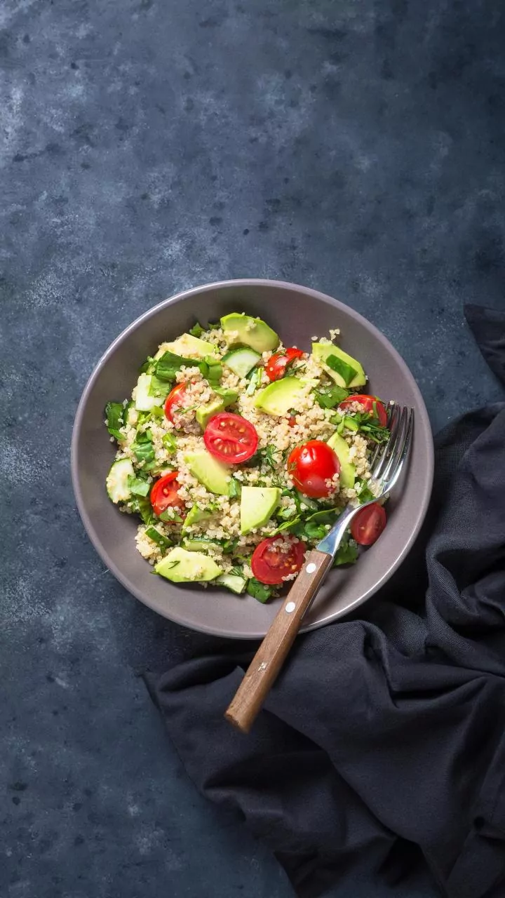 How To Turn Avocado And Tomato Into Simple Vegetarian Dishes