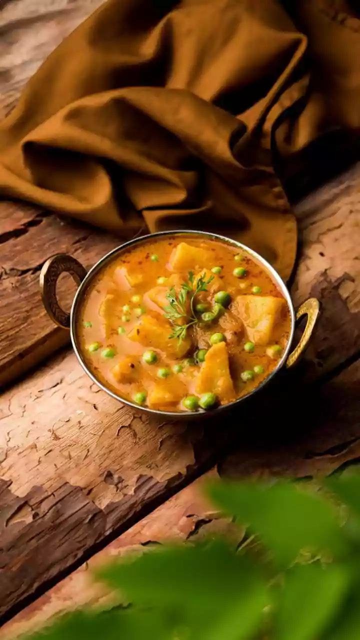 Taste of Empire: How Colonialism Spiced Up the Indian Kitchen