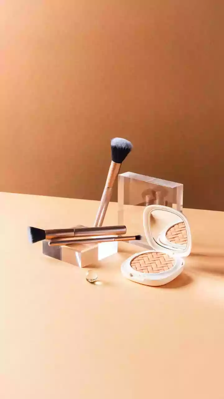 GRWM routine changing now. Are your makeup tweaks lasting better in this shifting weather