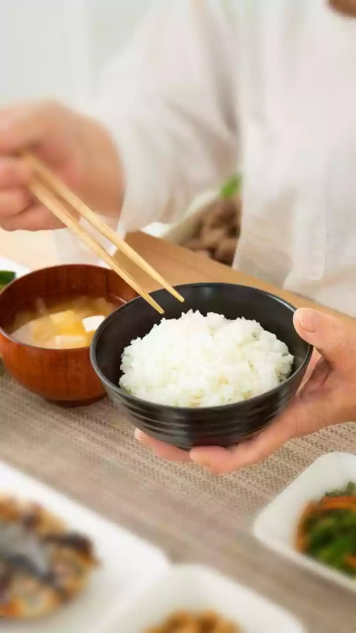 Returning To Regular Food After Fasting: How Spicy Or Fried Foods Can Affect Comfort