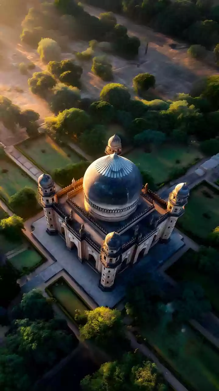 PM Modi car-pools  with Germany's Merz in Ahmedabad ahead of talks