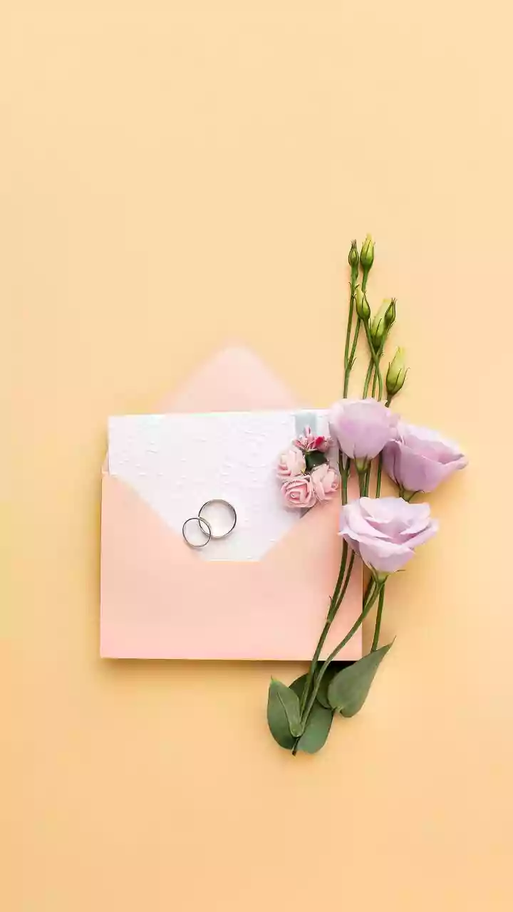 6 convites de casamento elegantes para 2026 que vão impressionar