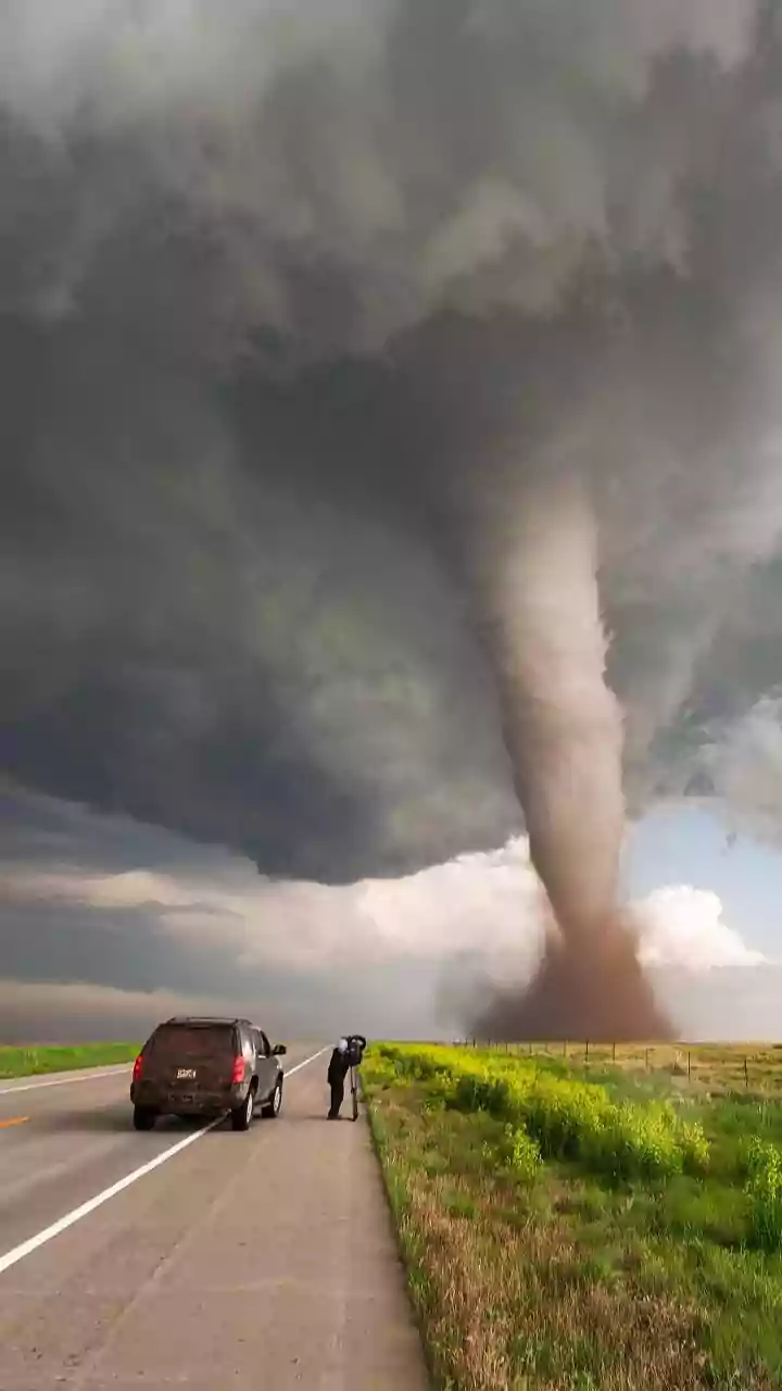 Top 5 Storm-Chasing Destinations for Thrill-Seekers: Witness Nature's Fury Up Close