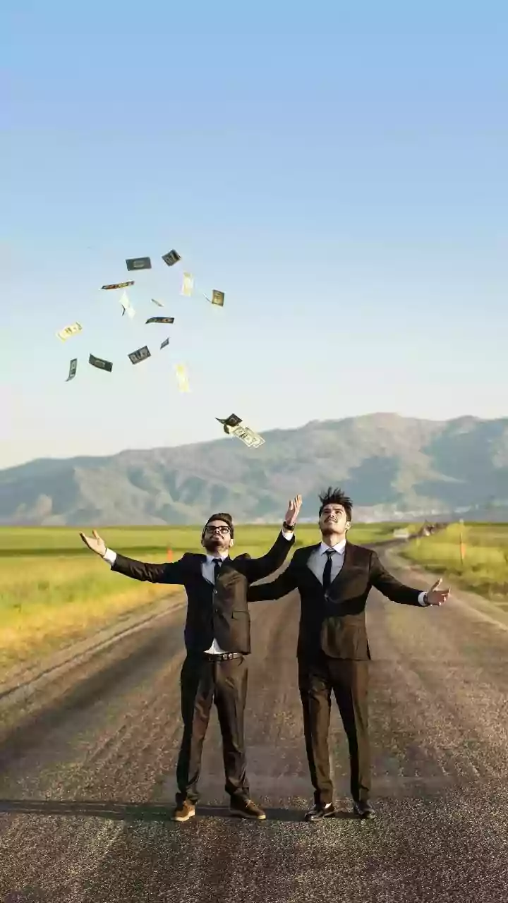 Escaping Lifestyle Inflation: Why Stepping Up Investments Beats Upgrading Your Everyday Lifestyle Instantly