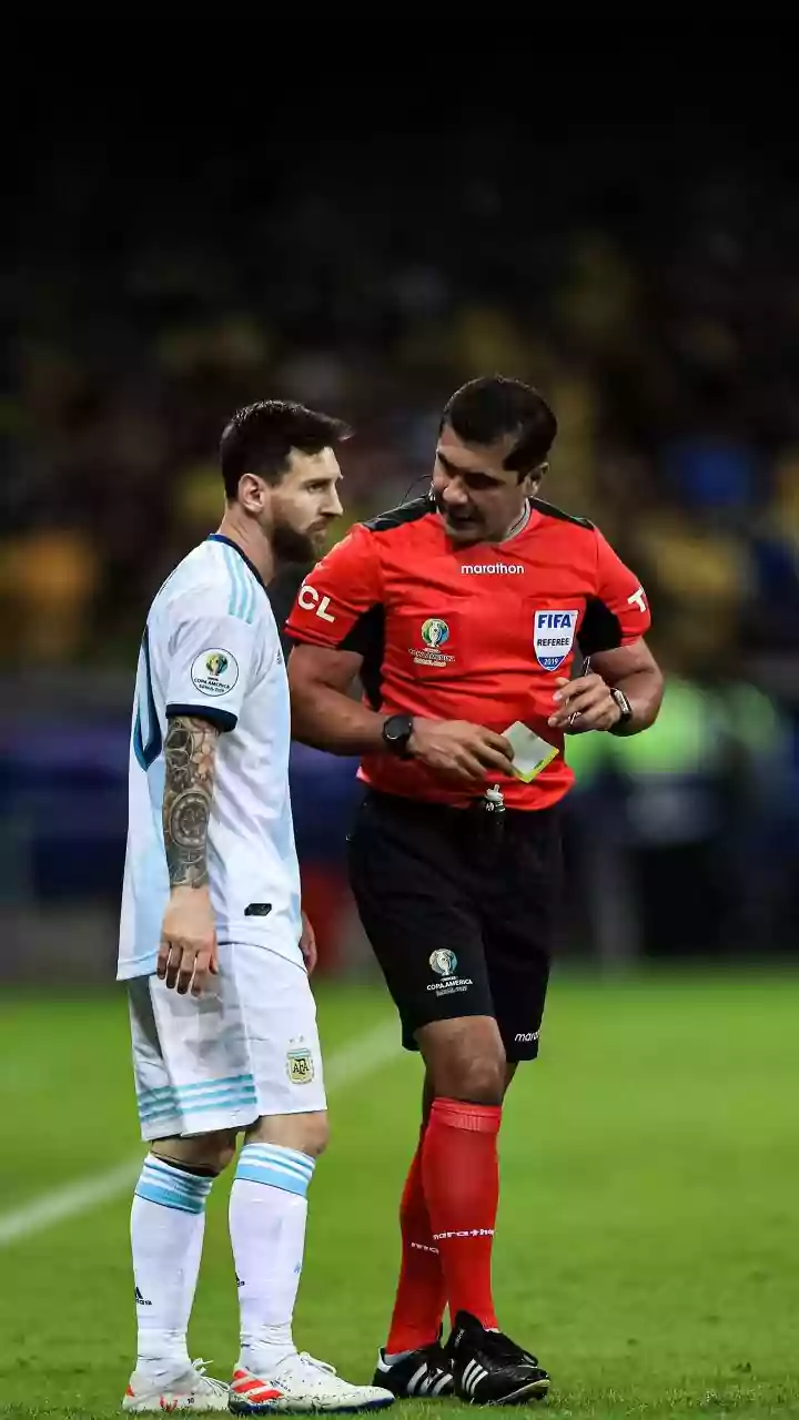 Should a 'golden goal' decide outcome of a match at FIFA WC instead of penalty shootouts
