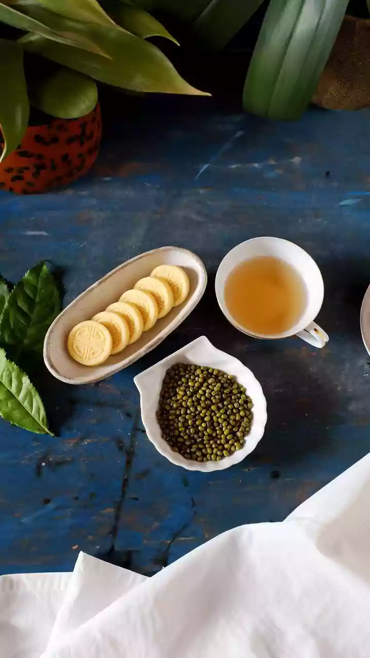 Chef Sanjeev Kapoor's 5 Chai-Time Snack Recipes