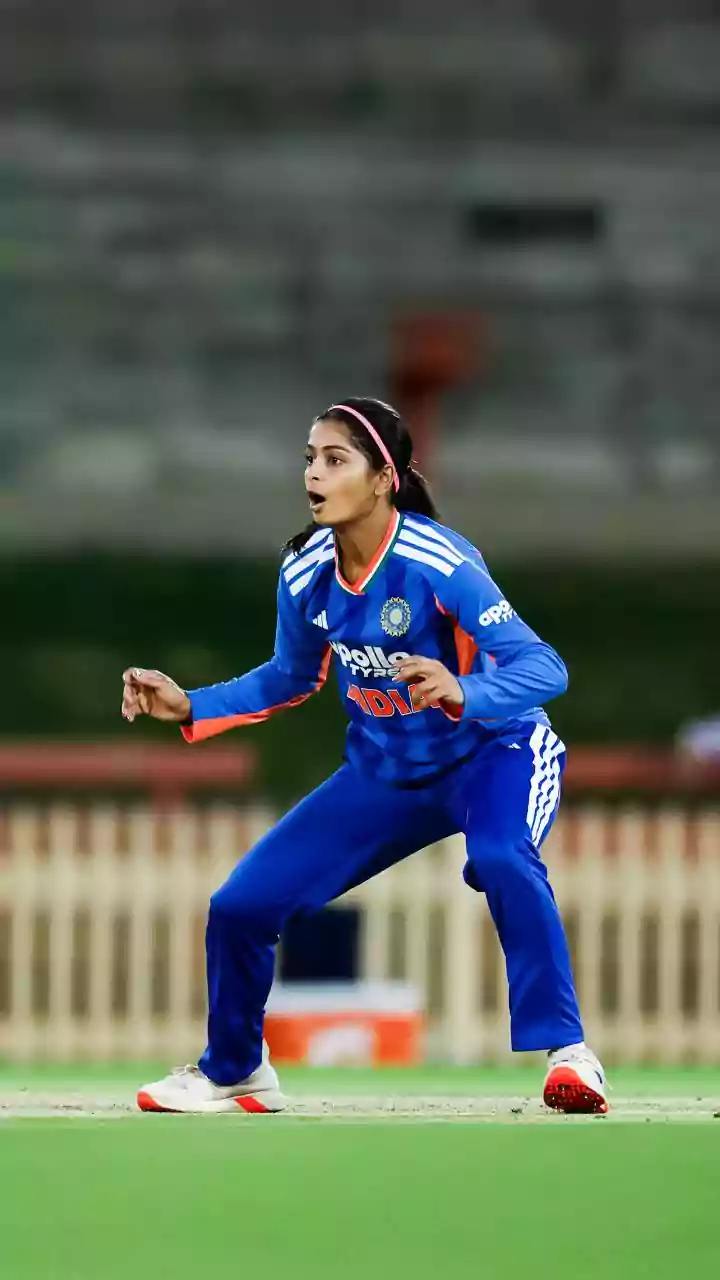 “Heartbroken, But Will Fly Again” Shreyanka Patil Vows Comeback After Suffering Injury inT20 World Cup