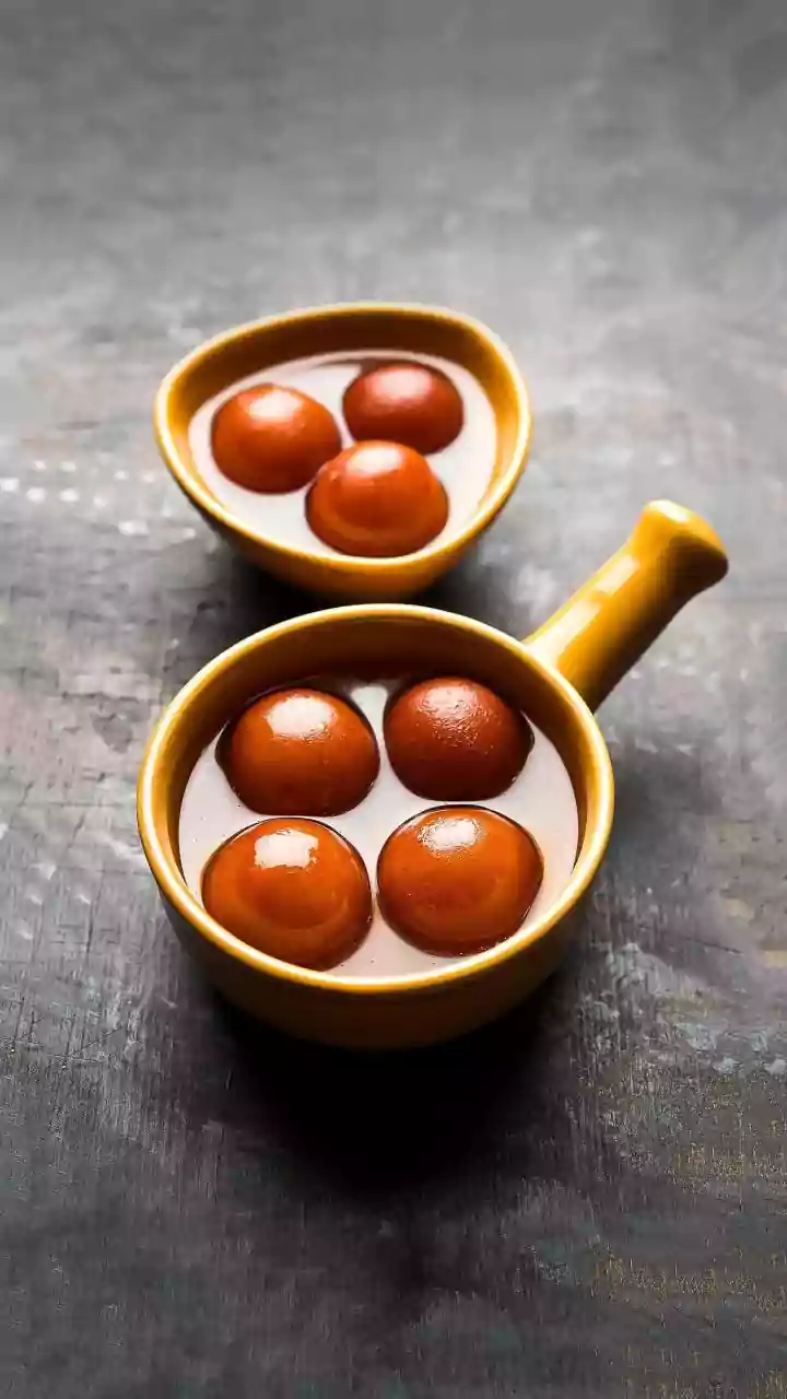 Sweet Fusion or Culinary Crime? India Debates the Controversial 'Cromun' Dessert