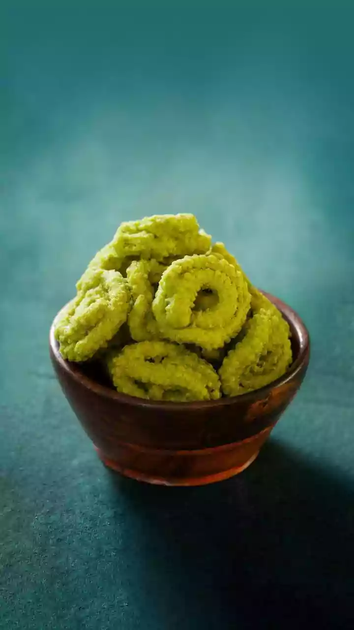 Healthy Munching Wins This Monsoon Season