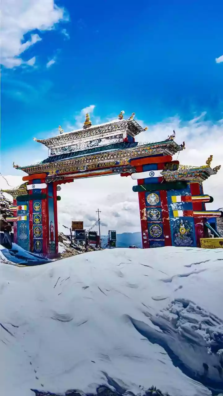 Heavy winter tourist rush in Sikkim; over 6,000 visit Nathula-Tsomgo in a day