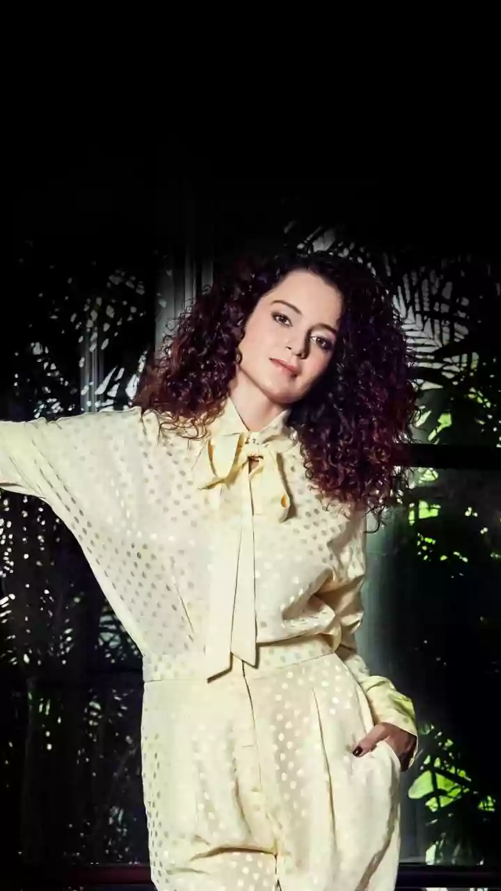 'Inme Deshbhakti Ki Bhavana Aayegi': Kangana Ranaut Reacts To TMC MPs' Singing Protest In Parliament Complex - VIDEO