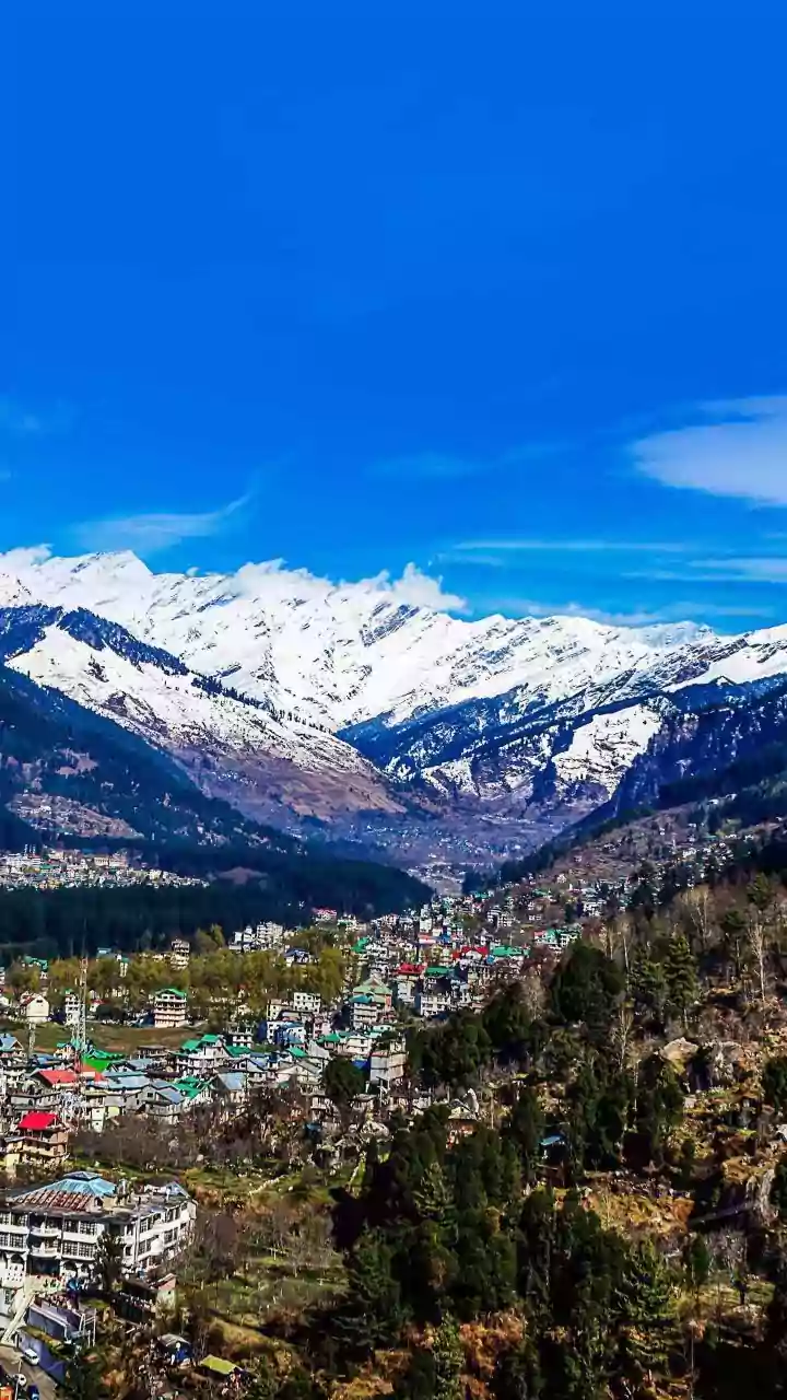 Why Young Indian Freelancers Are Moving To Himachal Towns For Month Long Stays