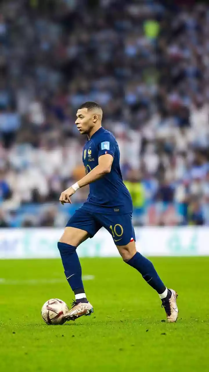 Mbappé supera Messi e se torna o maior artilheiro da história da Copa do Mundo