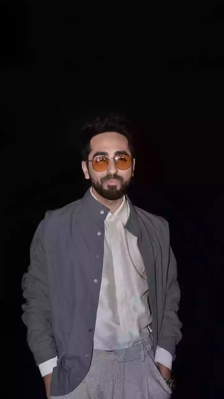 Air India Crew Gets A Chance To Enjoy ‘Zara Zara’ Live, Ayushmann Khurrana Joins In: ‘Worth Missing A Flight’