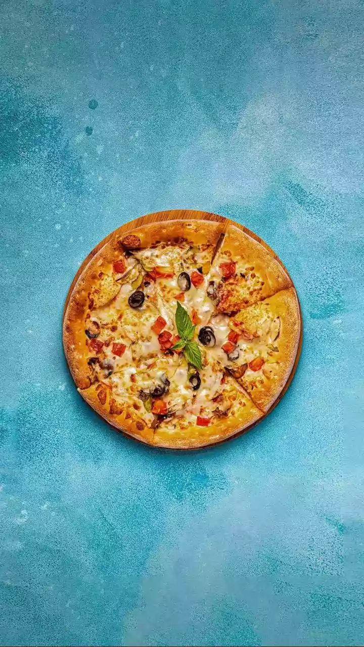 Rishab Rikhiram Sharma's Delicious Sooji Cheela Pizza: A Healthy & Easy Recipe