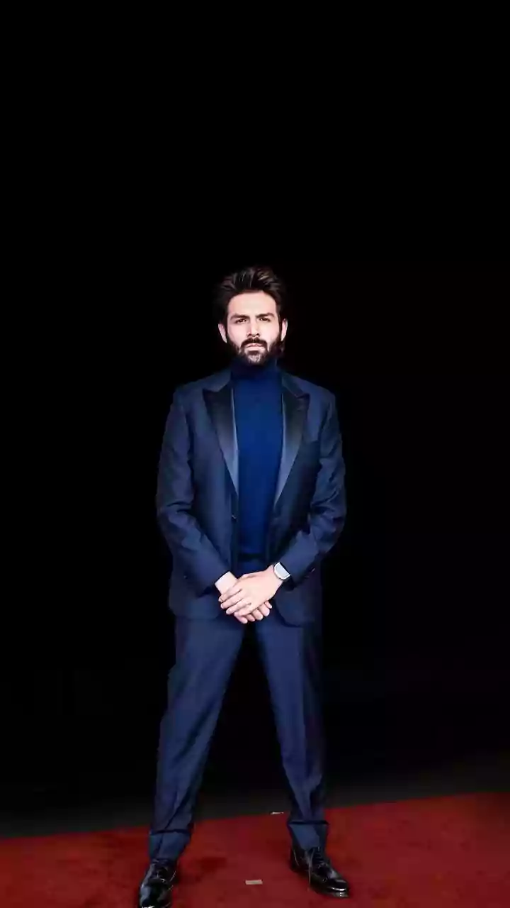 Karan Johar Calls Kartik Aaryan A 'Vampire', Says 'He Does Not Sleep'