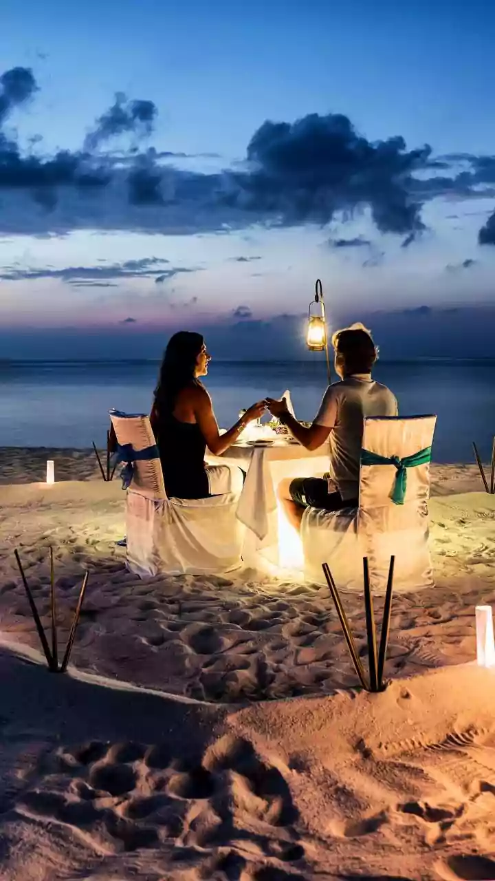 Abu Dhabi's Valentine's Day: 7 Unique Experiences for a Romantic Escape