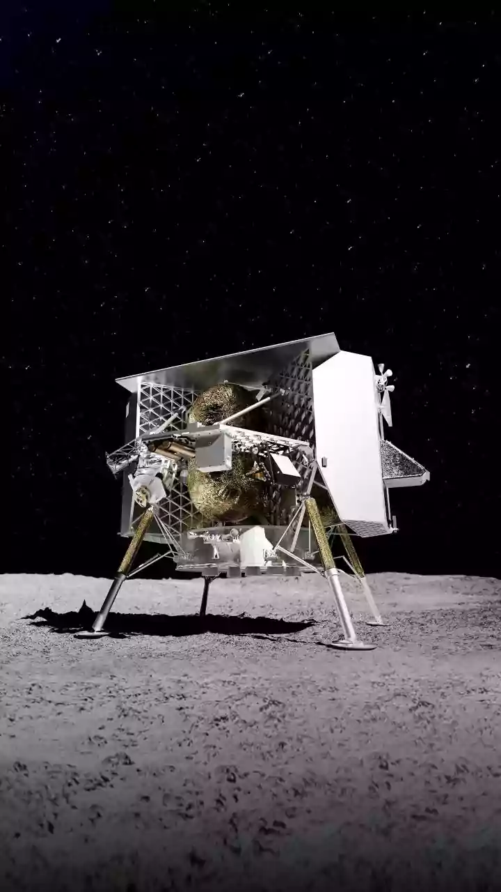 SpaceX Pivots: Moon Landing Takes Precedence Over Mars Mission