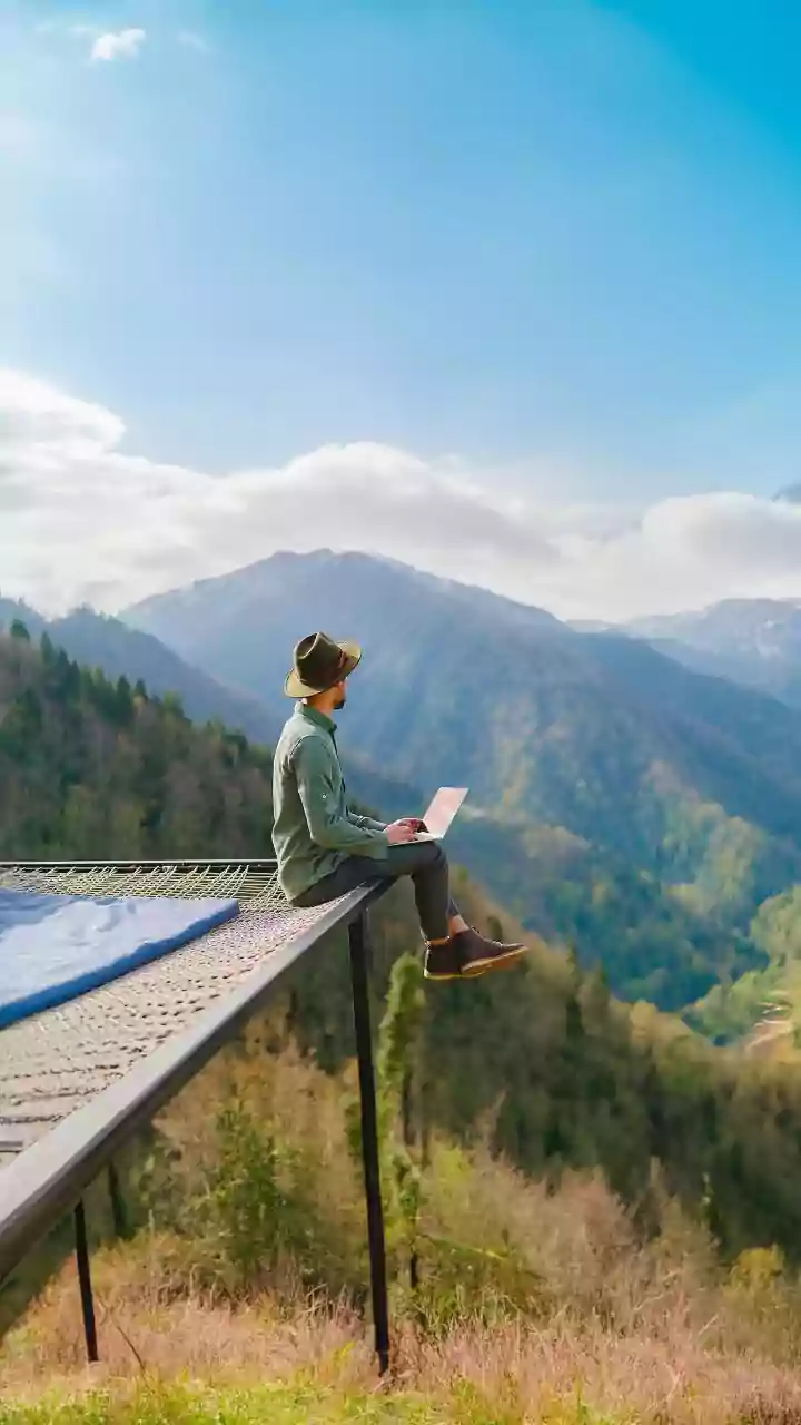 Capricorn's Empowered Day: Confidence, Cash, and Calm Connections on May 8, 2026