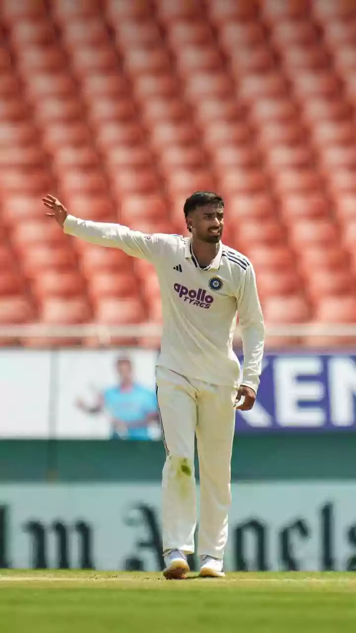 3 mistakes that could derail Manav Suthar's rise after 10-fer: Focus on IPL, Changing his classical style, Neglecting his lower-order batting