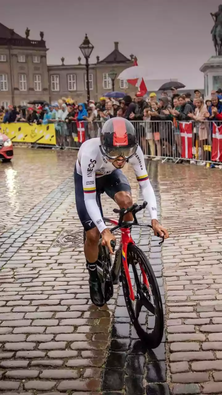 Cycling Through Rain? These Essentials Come First