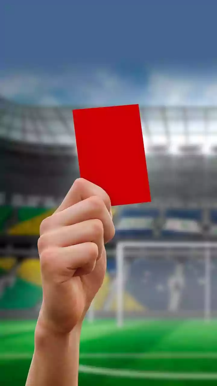 CBF afasta árbitro após polêmica em jogo entre Palmeiras x Chapecoense