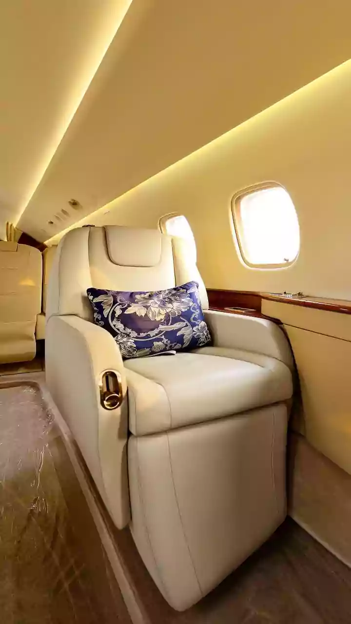 Como é o jato de R$ 225 milhões de Neymar por dentro? Imagens mostram o luxo da aeronave