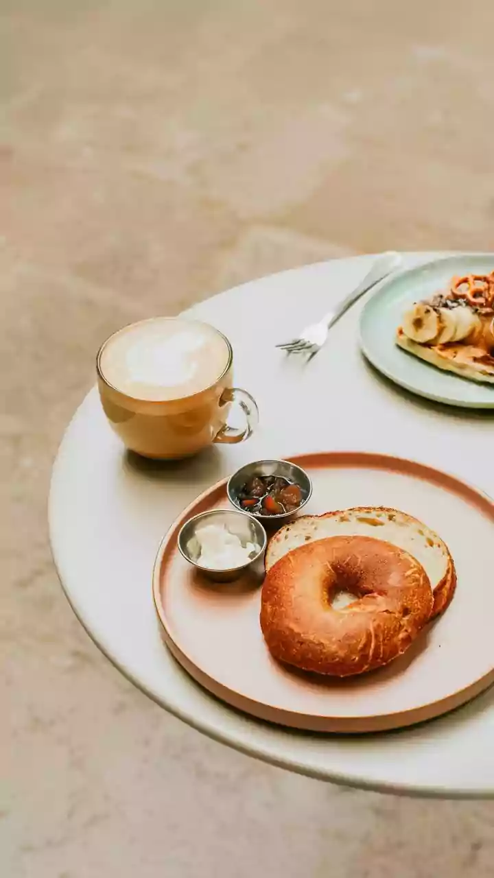 Irresistible Lox Bagel: A Culinary Delight