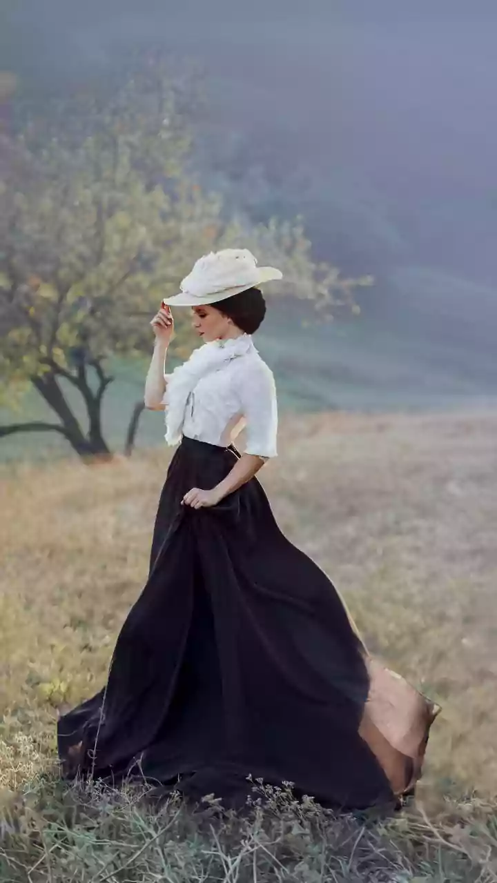 Victorian Fashion: 6 Iconic Trends That Shaped an Era of Style