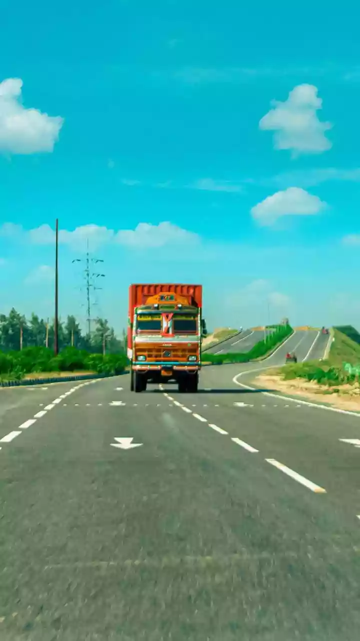 Video Showing Tout Clinging To Truck After Failed Extortion Bid At MP Border Triggers Outrage