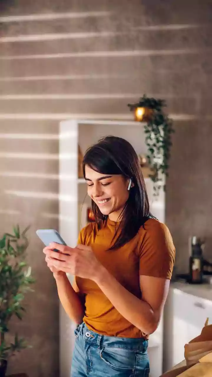 Why Gen Z's Financial Priorities Are Changing The Traditional Homebuying Timeline