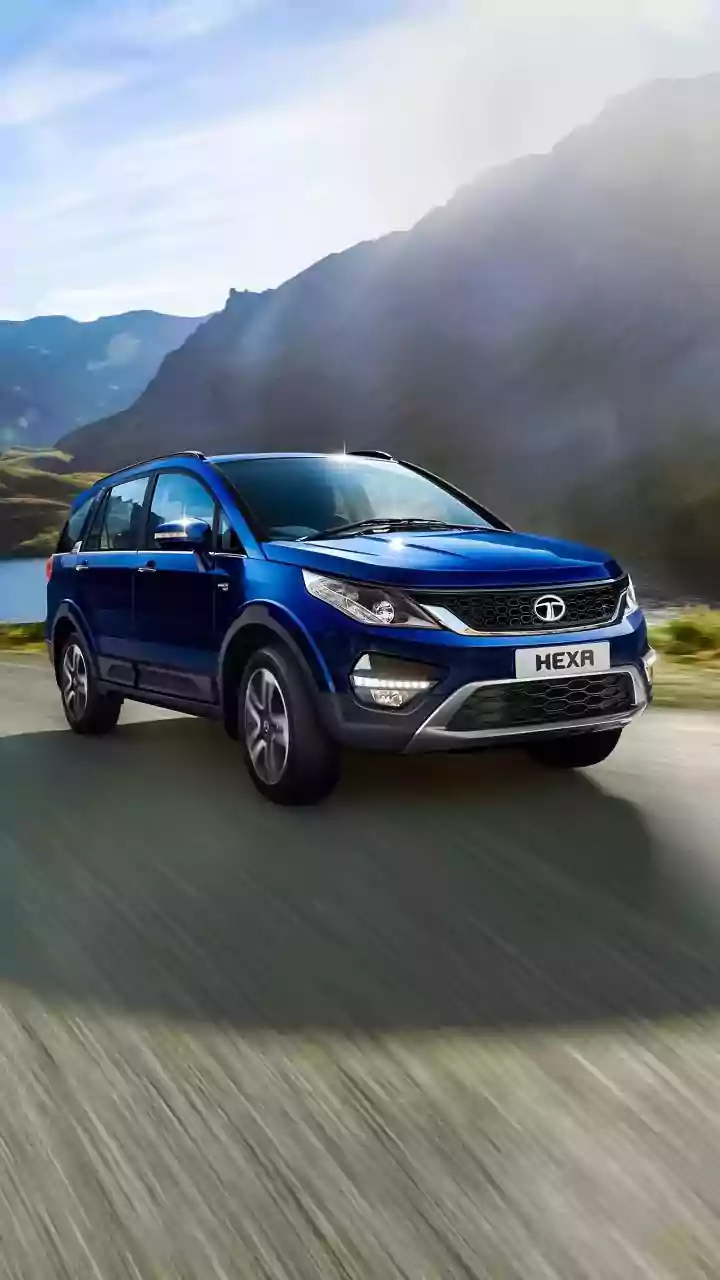 India's Top 4 Luxury MPVs: An Electrifying Choice and Premium Options