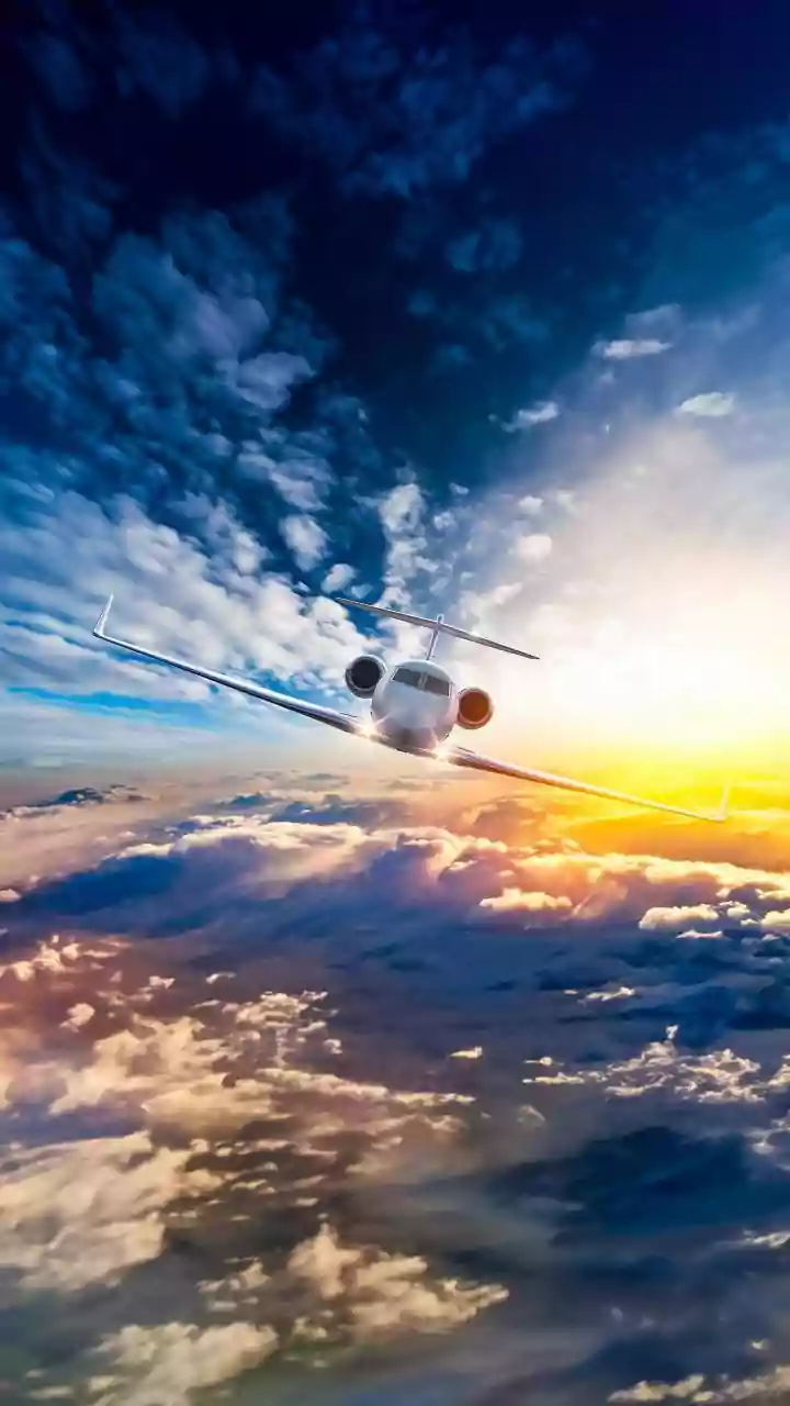 The Latest In-Flight Turbulence Incident Makes Staying Buckled While Seated Essential
