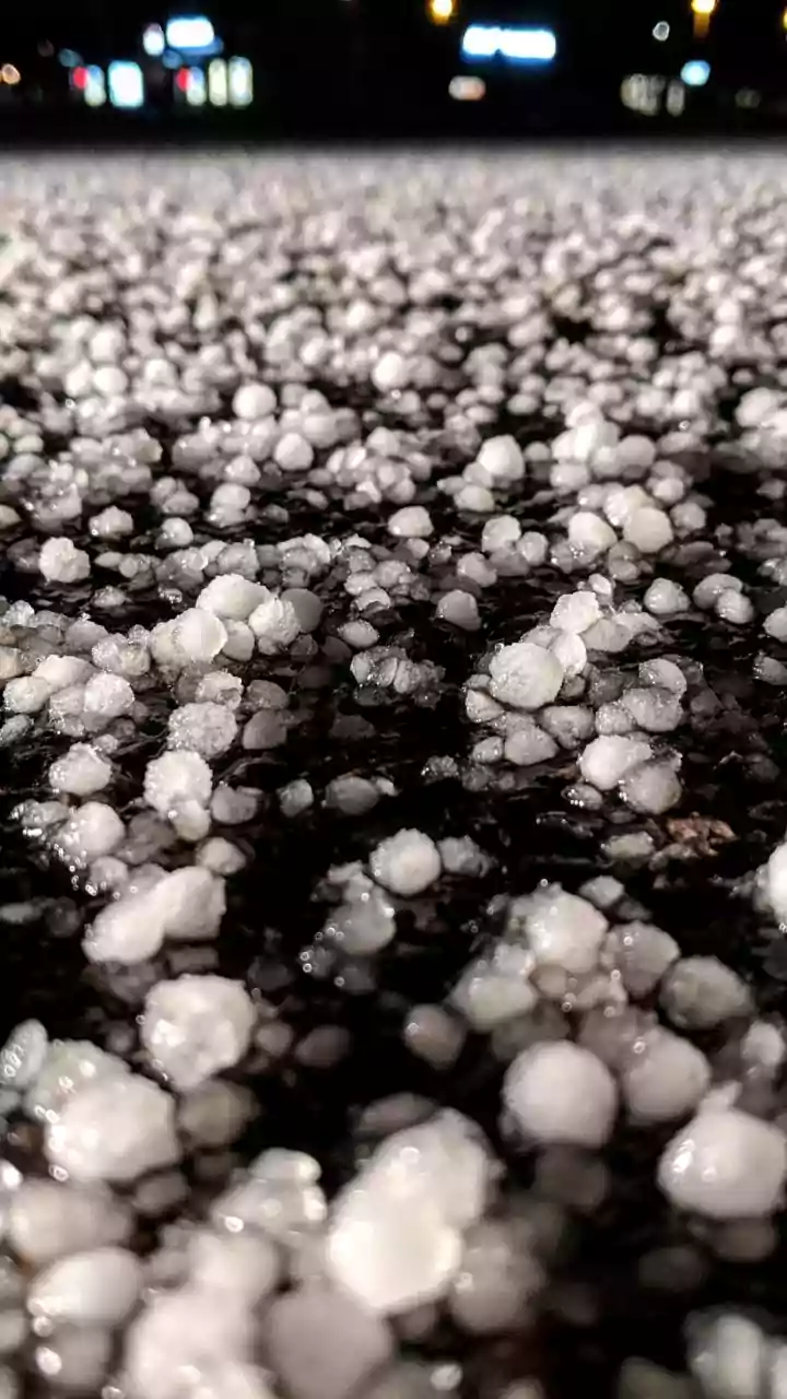 Hailstorm warning over Madhya Pradesh tonight: which districts could see ice on the road