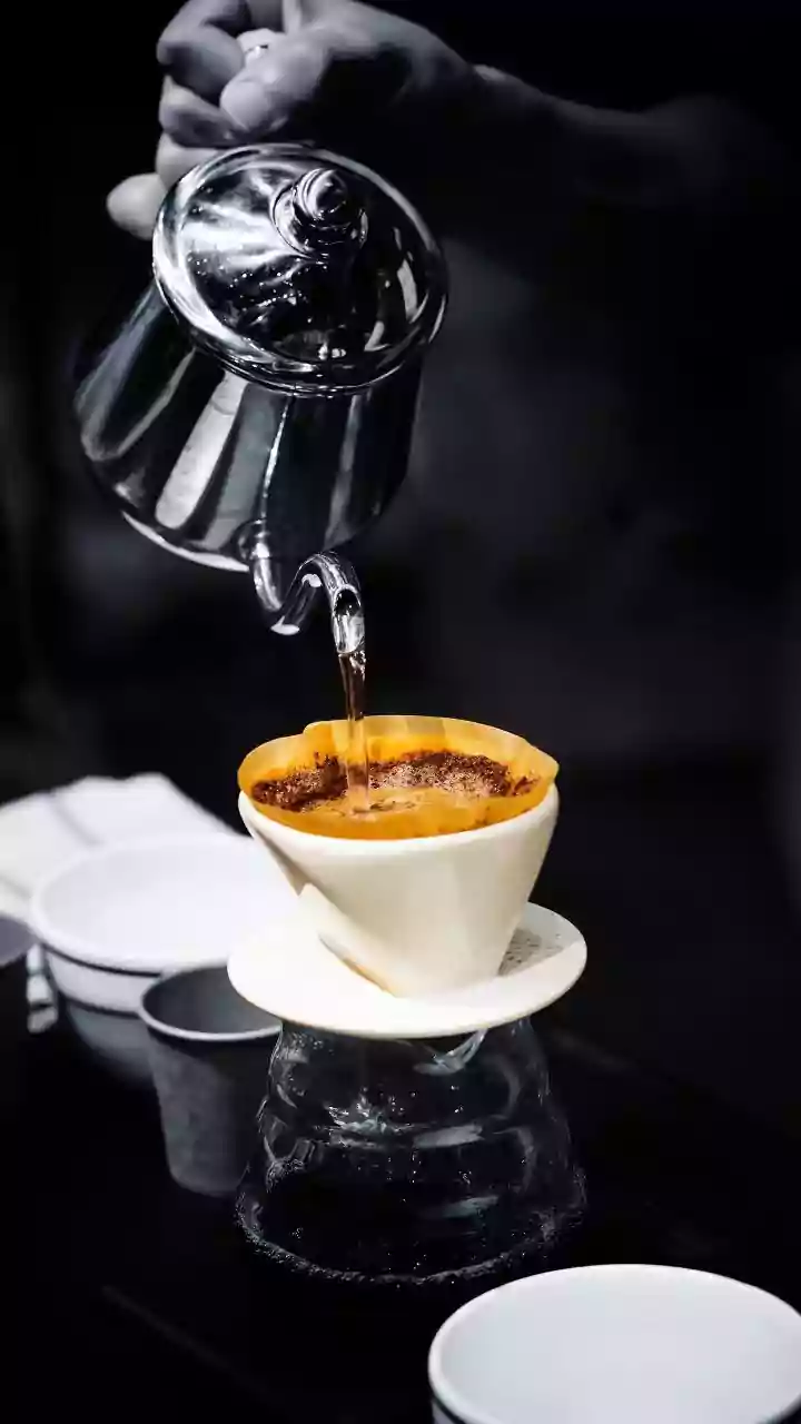 Why hands-on pour-over workshops appeal to young professionals seeking mindful offline hobby spaces