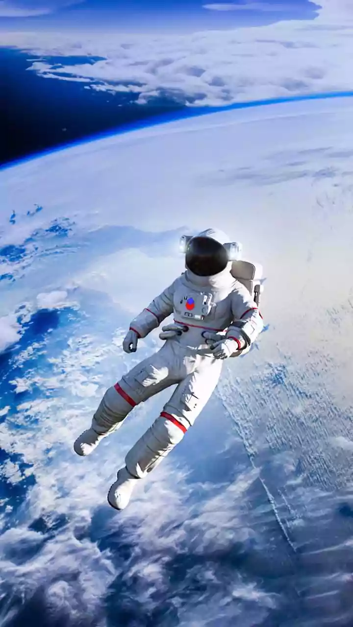 Astronaut Jessica Meir posts Earth photos on X from spacewalk