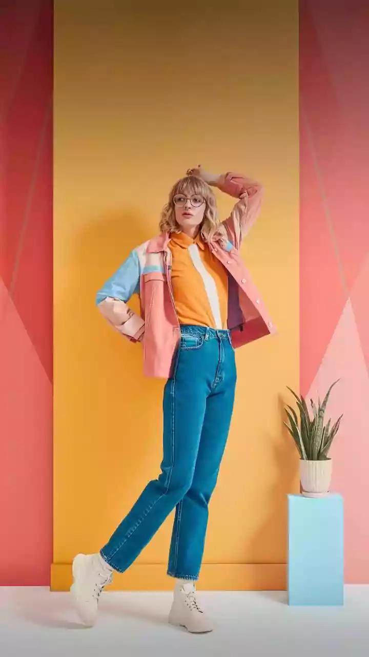 Vintage-Inspired Fits Are The New Gen Z Flex