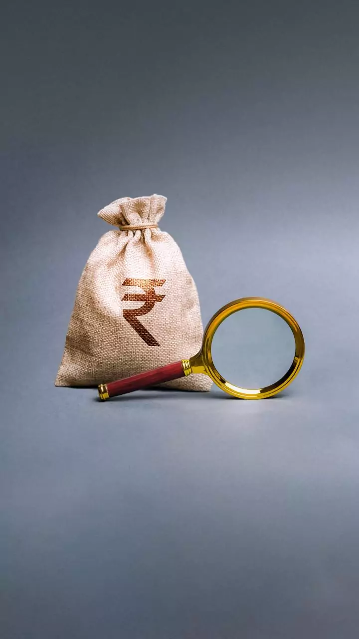 Rupee falls 8 paise to close at 89.98 against US dollar