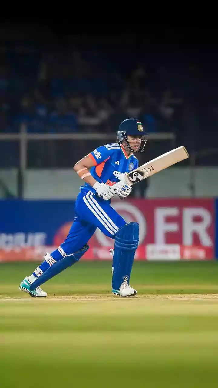 Smriti Mandhana becomes second batter with 4,000 WT20I runs: Stats