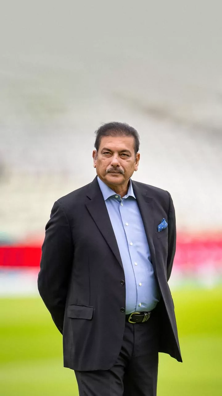 [Watch] Ravi Shastri forgets Ruturaj Gaikwad's name at the toss ahead of MI vs CSK